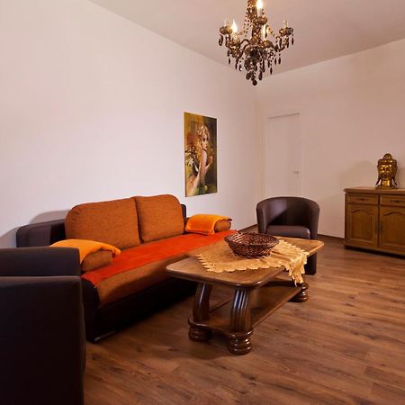 Ferienhaus Arianna Apartment ทราเบิน-ทราร์บาค ภายนอก รูปภาพ