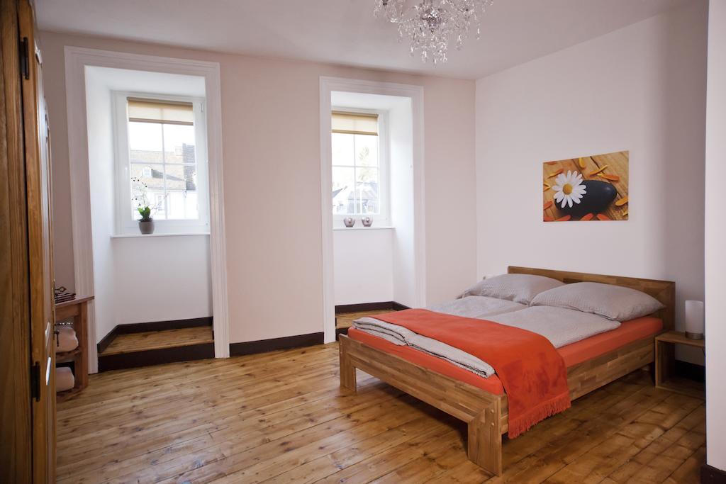 Ferienhaus Arianna Apartment ทราเบิน-ทราร์บาค ภายนอก รูปภาพ