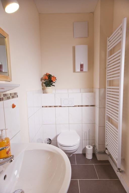Ferienhaus Arianna Apartment ทราเบิน-ทราร์บาค ห้อง รูปภาพ